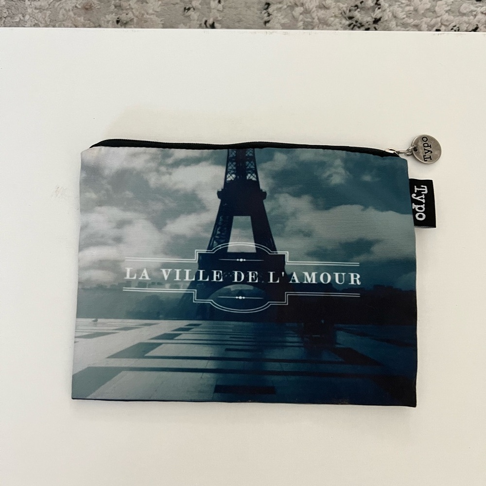 Typo Pouch